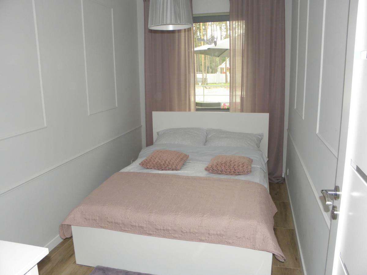 Apartament z Ogródkiem Pobierowo Exterior foto