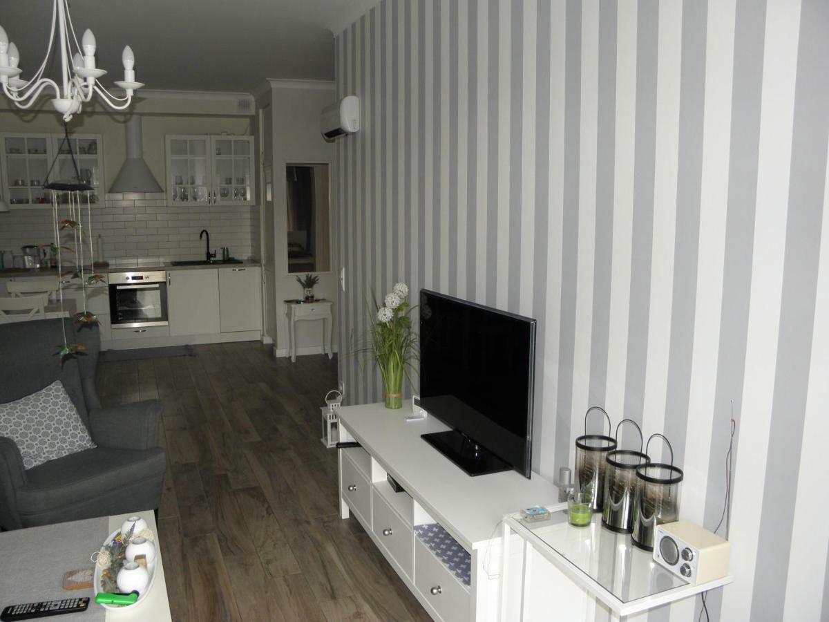 Apartament z Ogródkiem Pobierowo Exterior foto